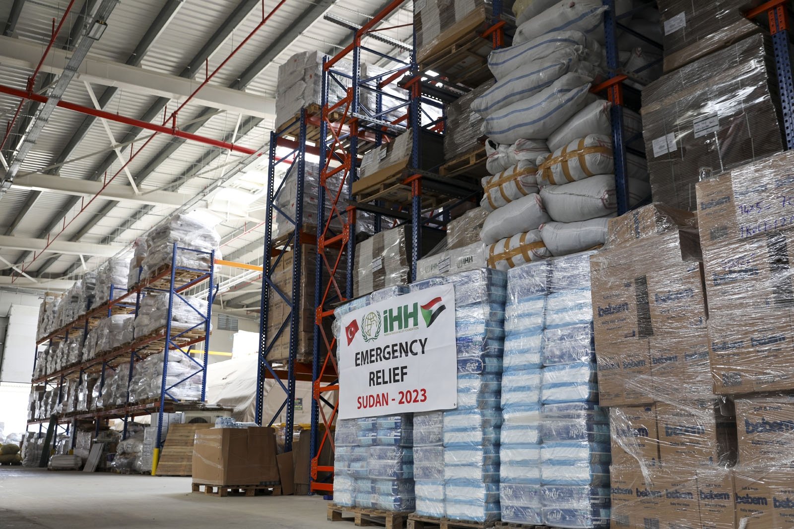 Turkish charity sends humanitarian aid to conflict-torn Sudan