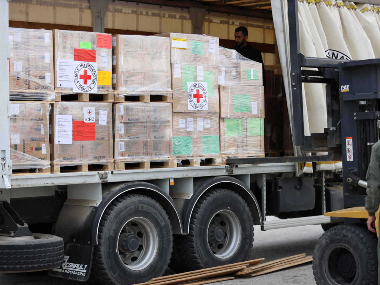 Sudan conflict shuts down transportation, grinds business to a halt