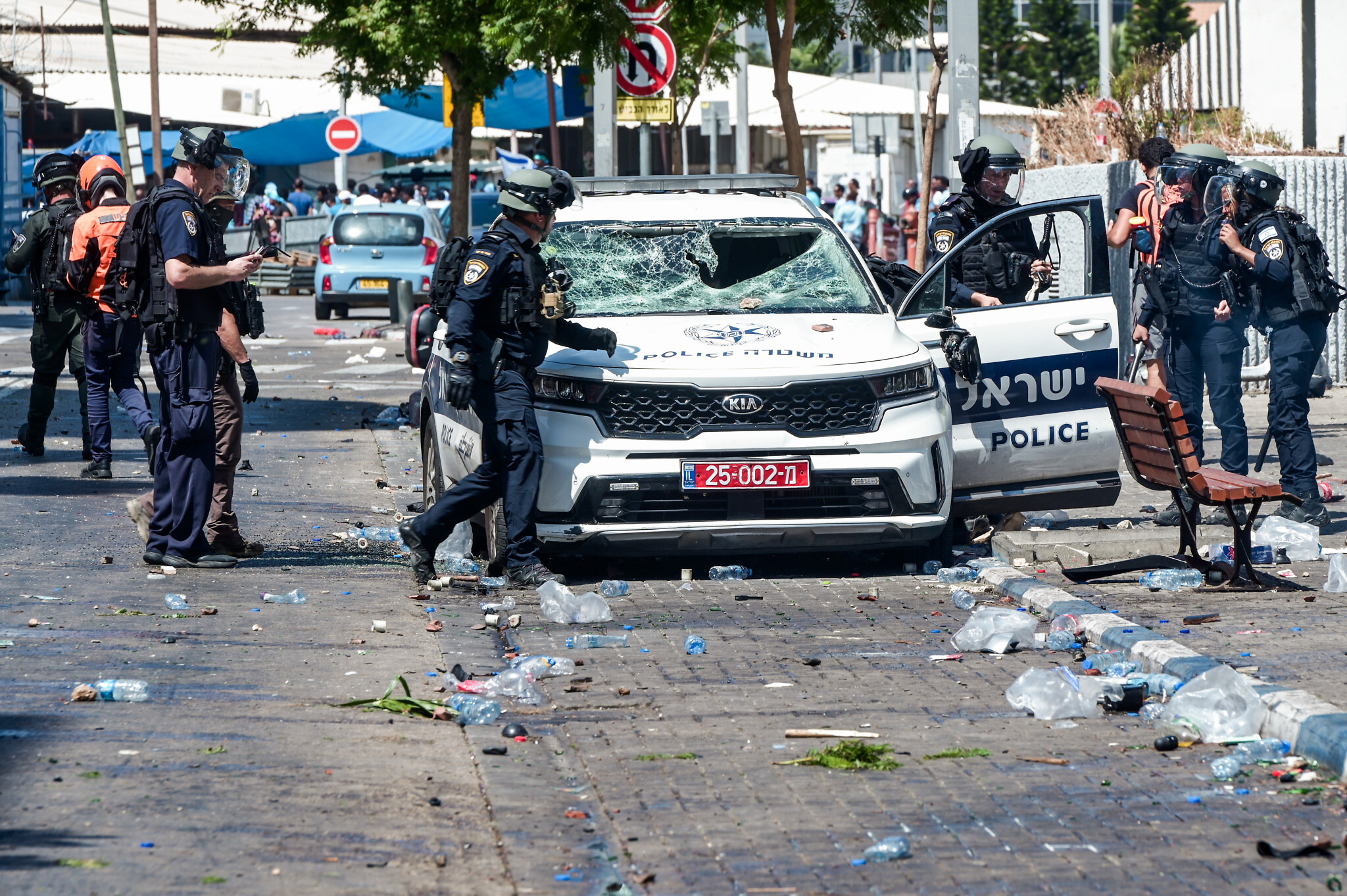 Over 100 people injured in clashes involving Eritrean groups in Tel Aviv
