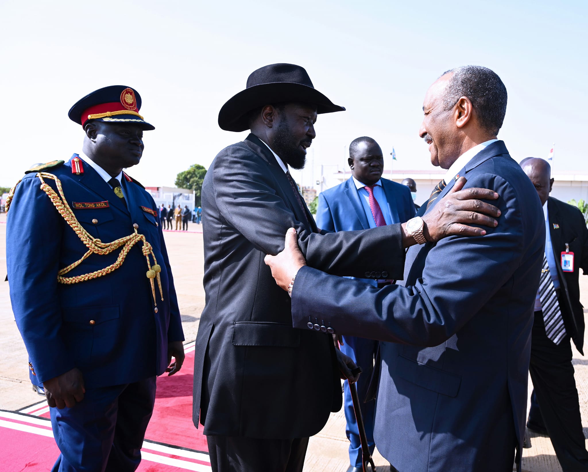 Sudan’s army chief visits South Sudan for talks on the war