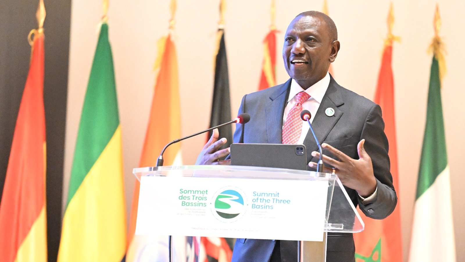 Kenyan president announces plan to lift visa requirements for all Africans