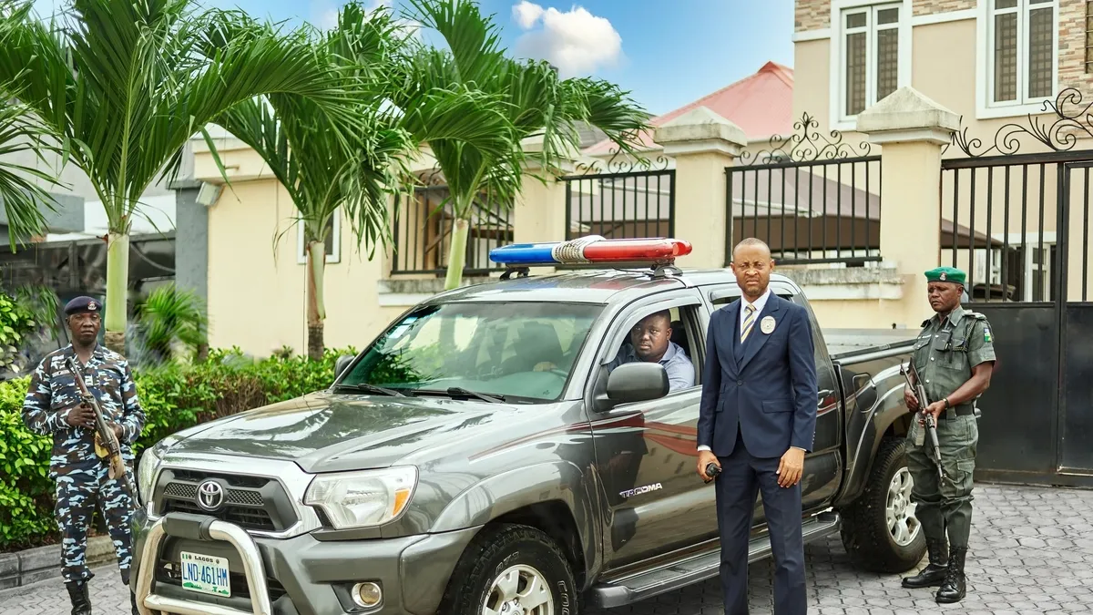 Nigeria plans to withdraw police officers from VIP security duties