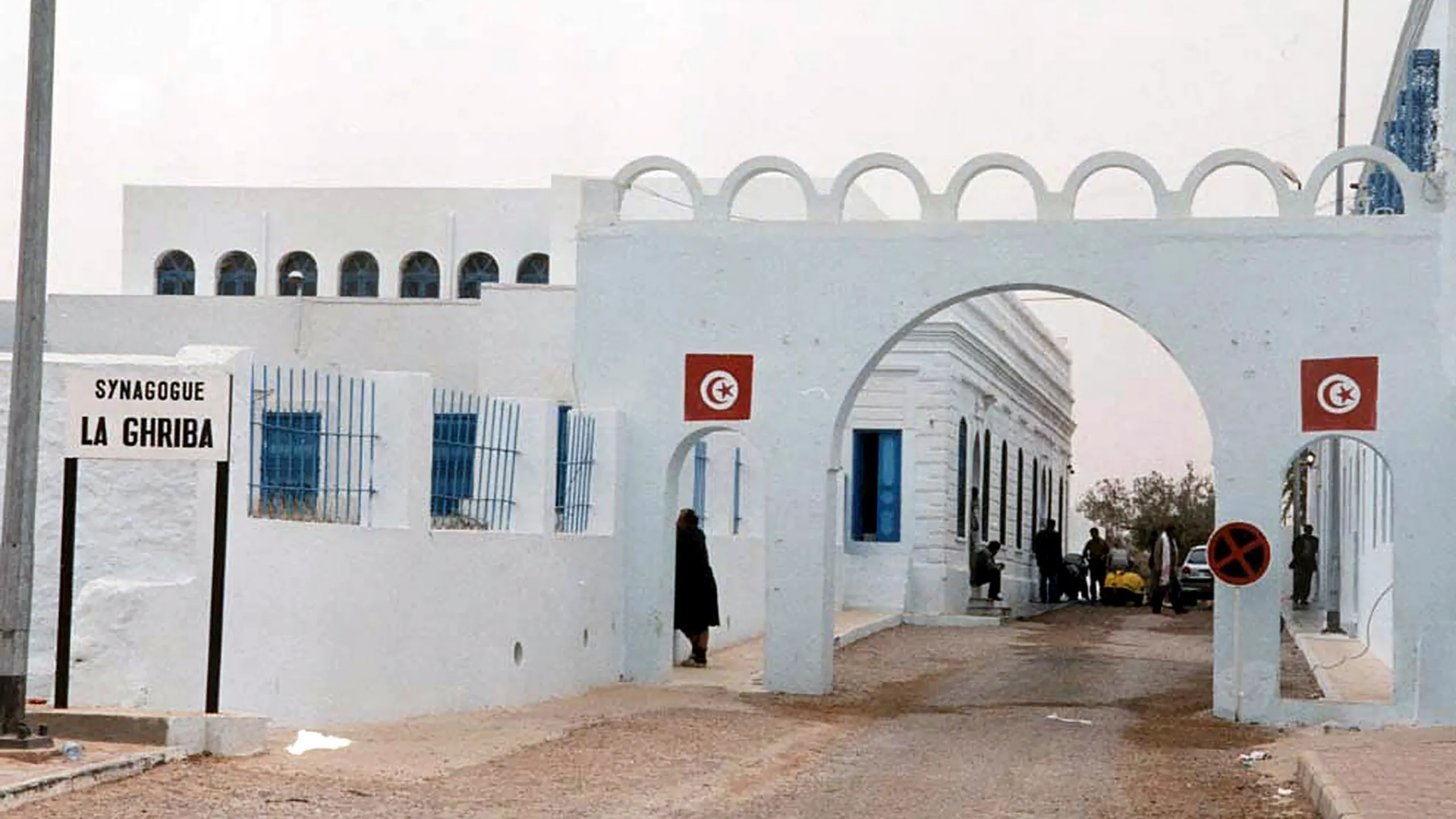 Suspected arsonist in custody for targeting Synagogue in Tunisia