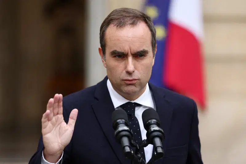France’s PM Lecornu quits after under a month, deepening crisis