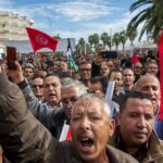 Tunisian bank workers strike over pay as economic pressures deepen