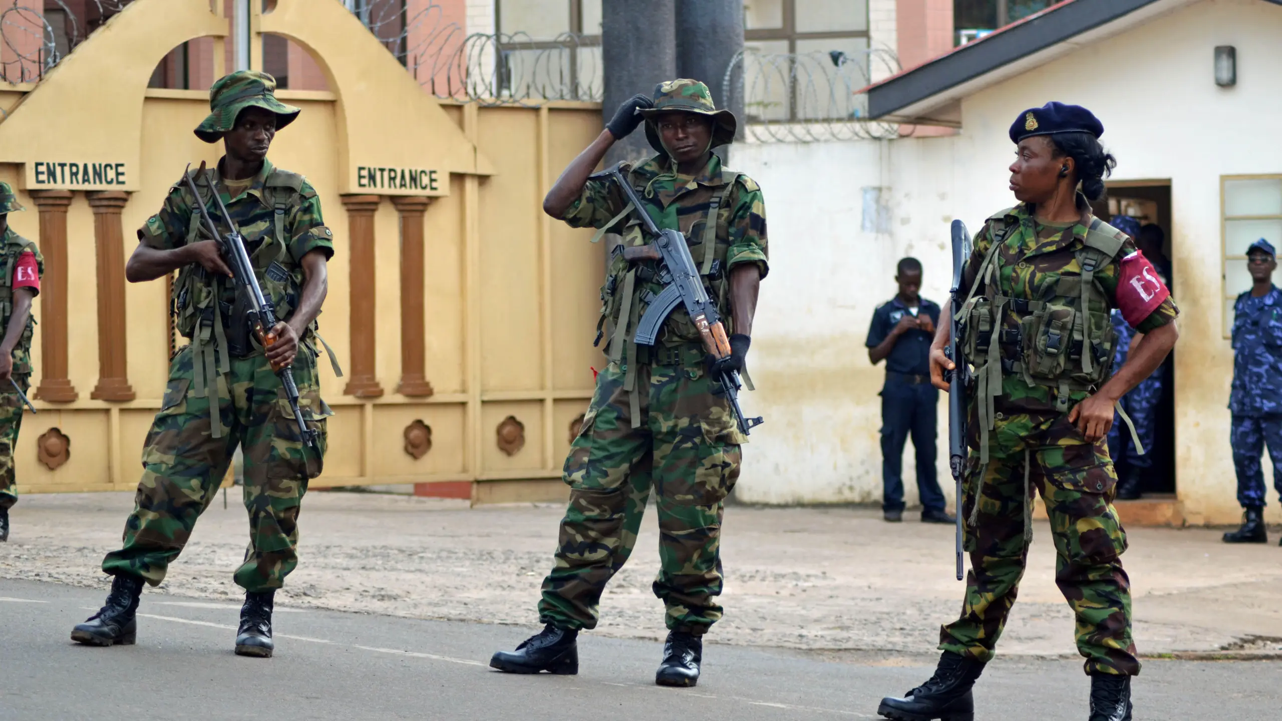 Sierra Leone says Guinean troops cross border, clash