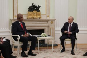 Putin welcomes Seychelles leader for talks on economic ties