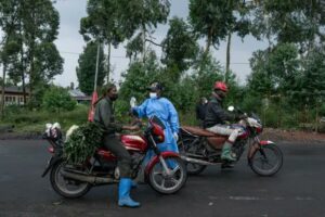 Uganda halts public transport to DRC over Ebola outbreak fears