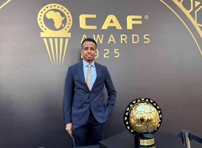 Somali referee barred from US gets hero’s welcome in Mogadishu