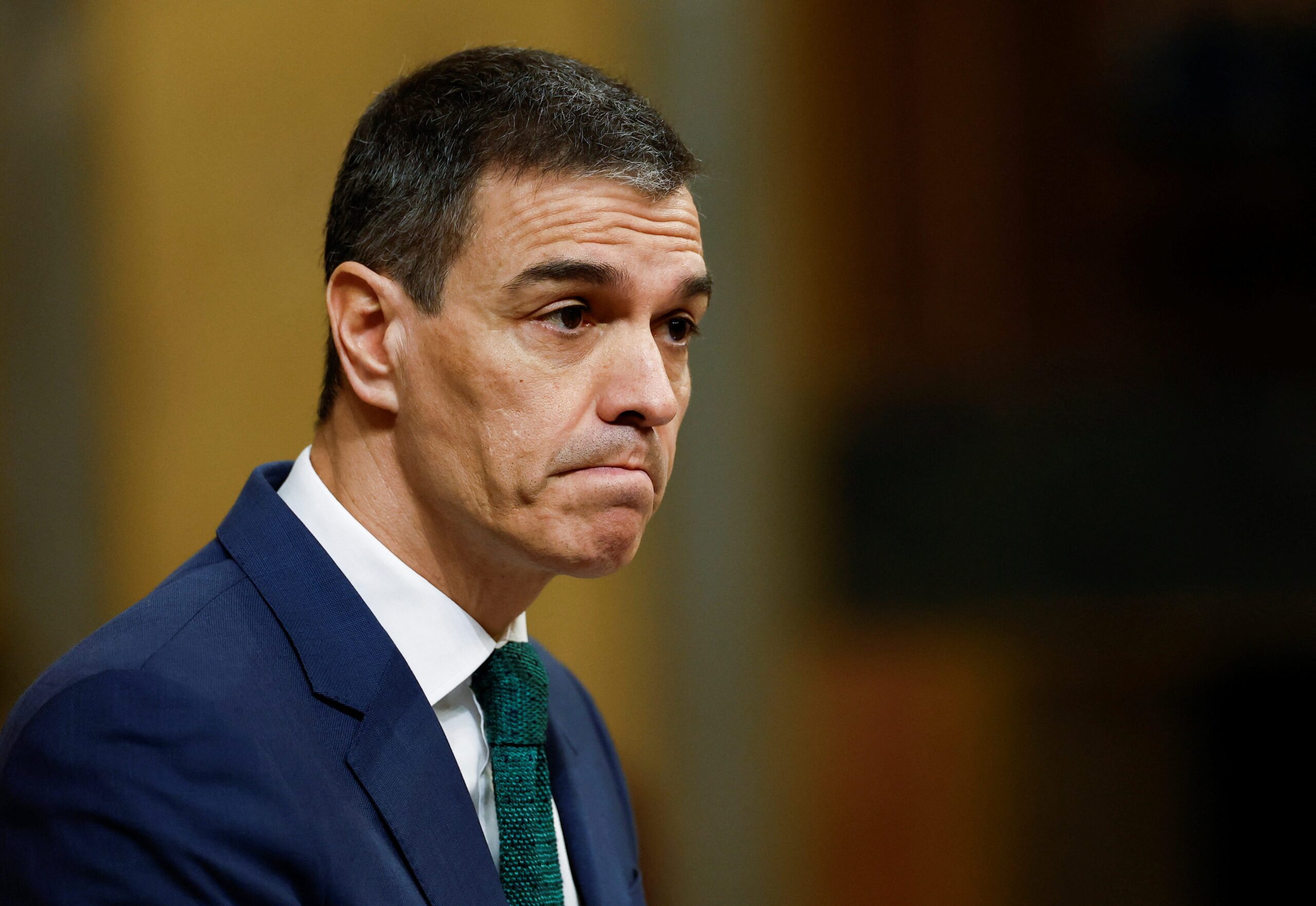 Pedro “Dirty” Sánchez under siege as wife faces trial