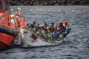 Mauritania rescues 161 migrants after boat engine fails at sea