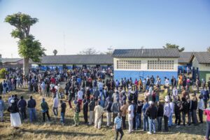 Zambia suspends vote count after violence, ballot theft reports