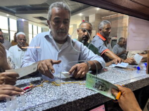 Economic hardship drives young Libyans to migrate overseas