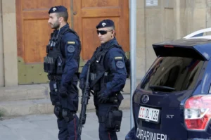 Italian police arrest eight suspects in African smuggling ring