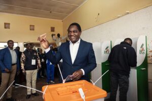 Zambia’s Hichilema leads with nearly half of seats counted