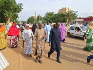 Niger mutiny: Thousands rally in support of Tiani