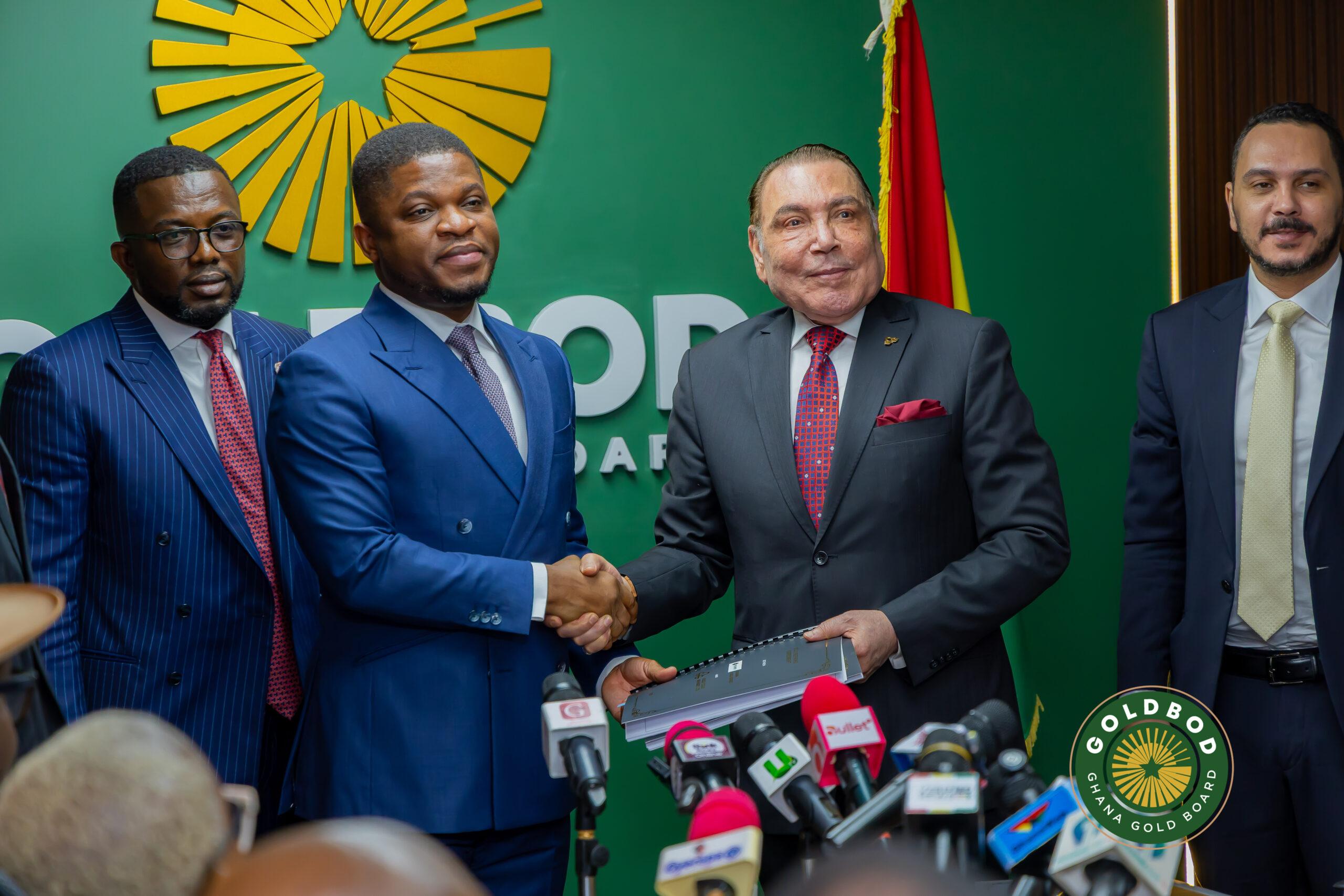 Ghana tightens gold export rules to boost local refining