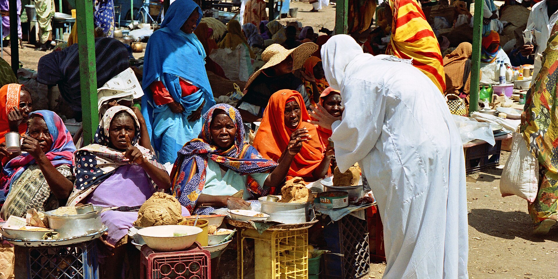 Sudan currency crisis forces Khartoum shops to close