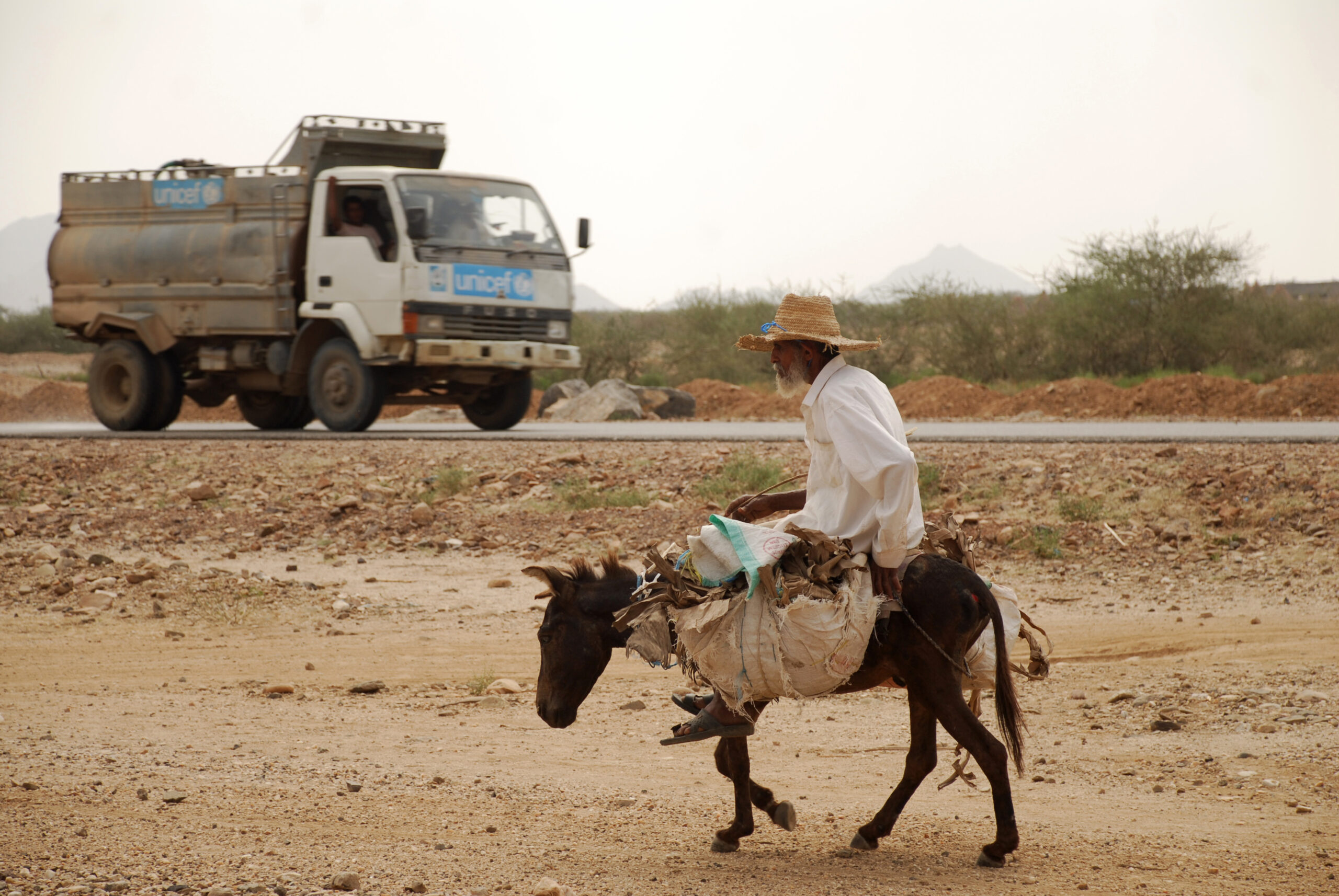 African migrants stranded in Yemen as humanitarian crisis deepens